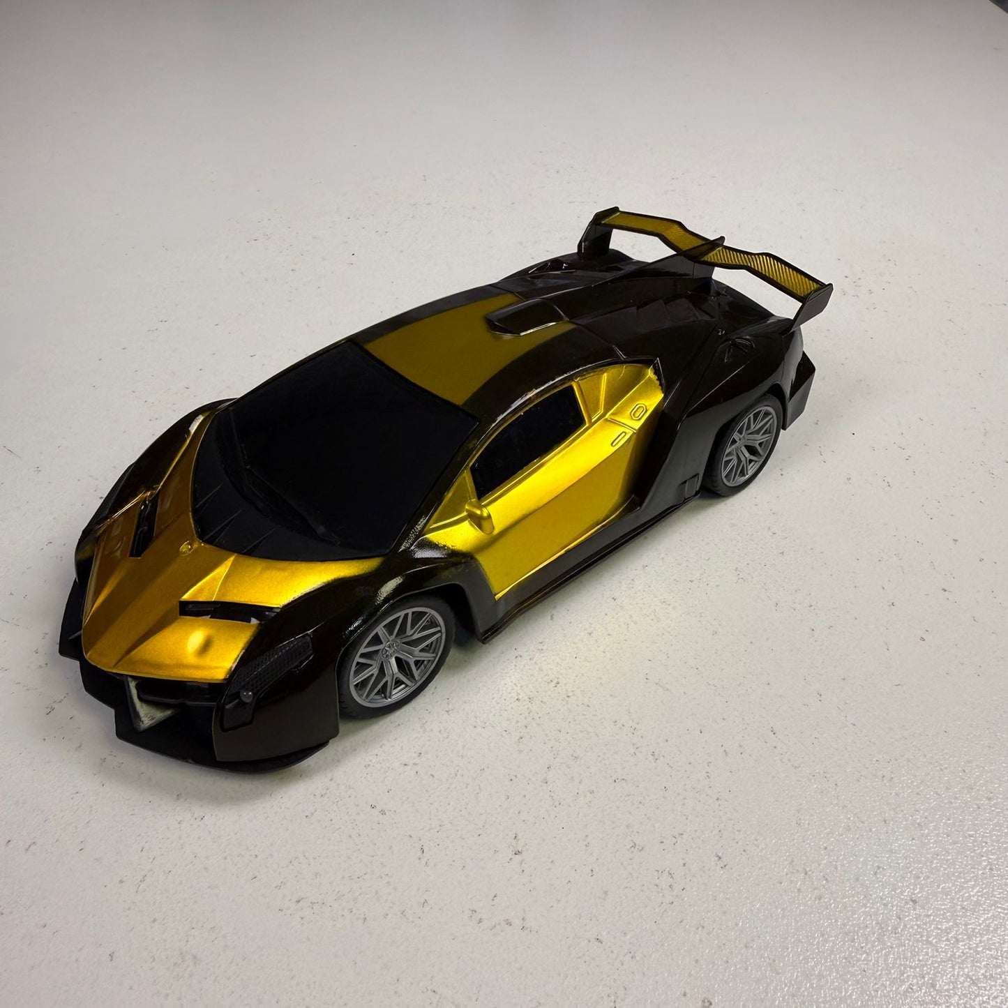 Remote Control Car Rechargeable car 1:24 scale